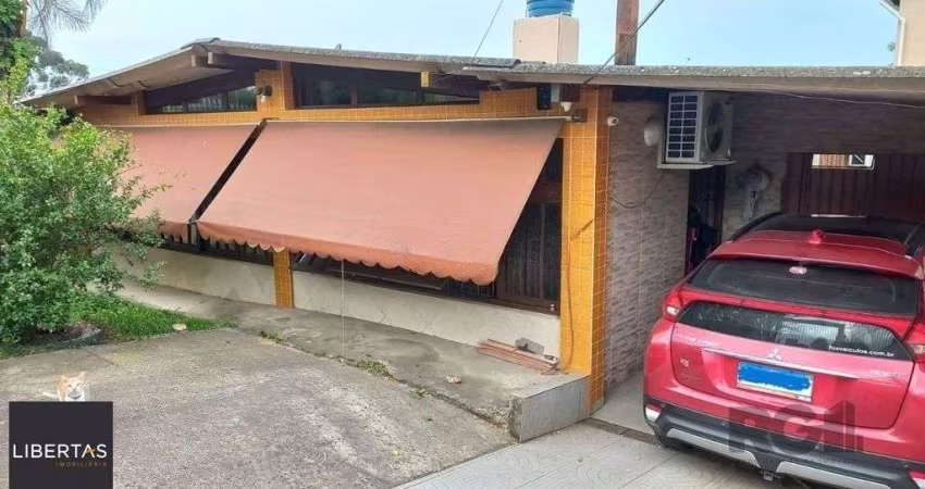 Casa 3 dormitórios no bairro Rubem Berta