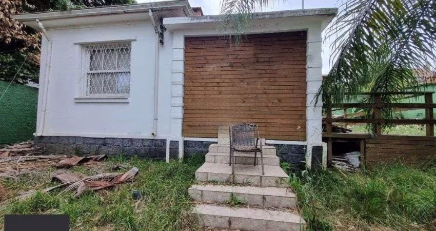 Casa com 3 quartos, 4 vagas e 120m² no bairro Vila Assução