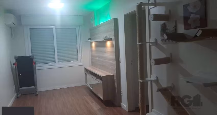 Apartamento 2 dormitórios, de frente 100% reformado bairro Cidade Baixa- Porto