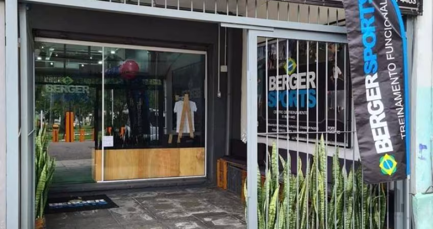 Loja de 55m² em frente à Praça Garibaldi