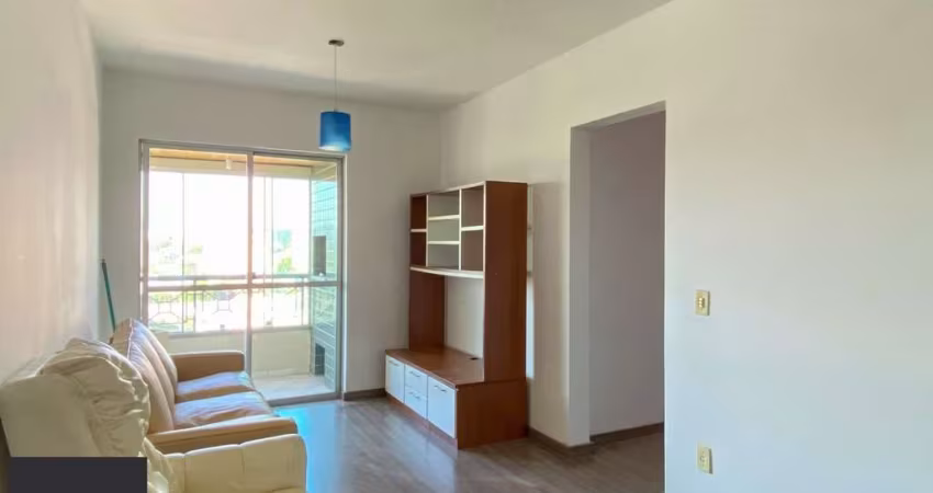 Apartamento 2 dormitórios, com vaga de garagem na Avenida Cavalhada