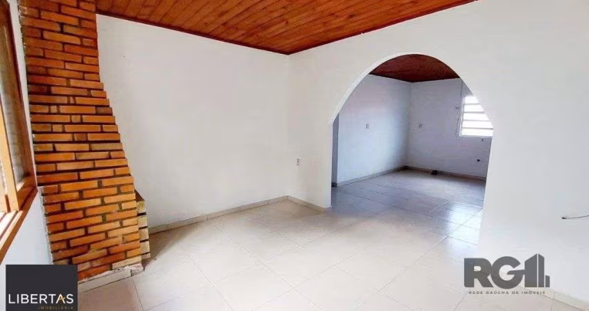 Casa de 3 dormitórios no bairro Cristal