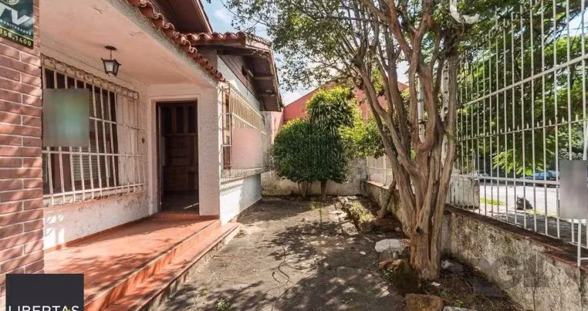 Casa com 4 quartos à venda na Avenida Niterói, 0527, Medianeira, Porto Alegre
