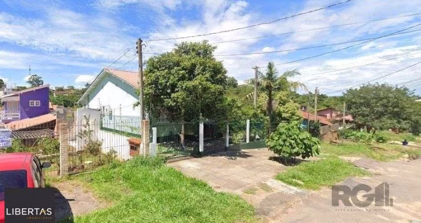 Casa de 3 dormitórios no bairro Vila Nova