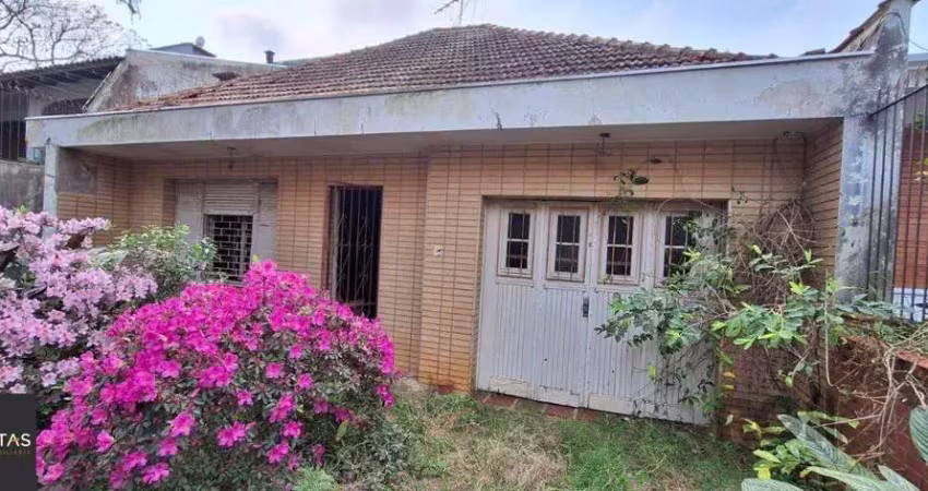 Viva com estilo: casa à venda em excelente localização.
