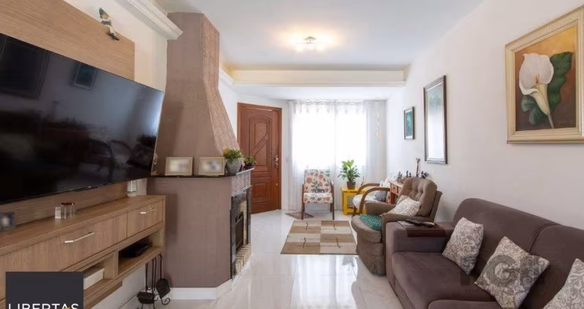 Casa com 3 dormitórios, sendo 1 suíte para venda  no bairro Hípica