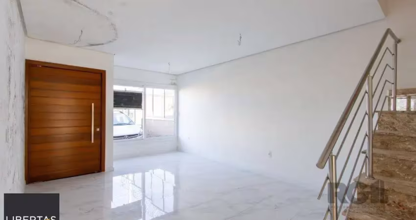 Ótimo sobrado que possui 4 dormitórios sendo 4 suítes.