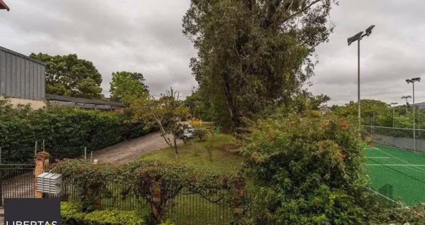 Casa em condomínio, 171m², 3 dormitórios, pedra redonda