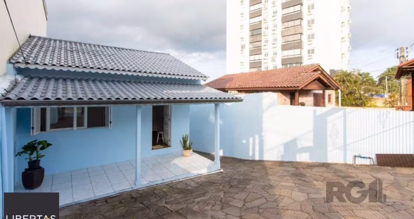 Casa 2 dormitórios à venda Cavalhada Porto Alegre/RS