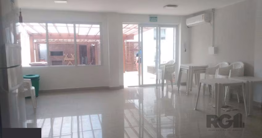 APARTAMENTO DE 2 DORMITORIOS REFORMADO BAIRRO SANTO ANTONIO - POA/RS
