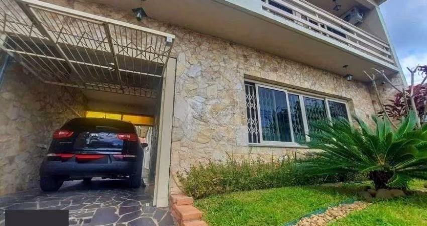 Excelente casa com 3 dormitórios e 3 vagas de garagem