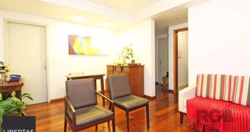 Excelente cobertura de 134m² com 3 dormitórios e 2 vagas.