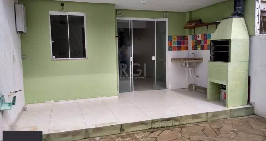 Casa linda com vista para o Rio com 3 pavimentos  com duas suíte