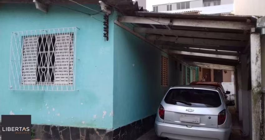 Casa para Venda - 81m², 4 dormitórios, 3 vagas - Partenon