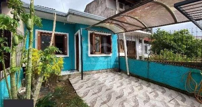 Casa para Venda - 75m², 2 dormitórios, 1 vaga - Hípica