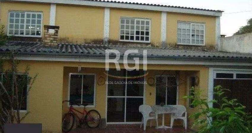 Casa para Venda - 150m², 4 dormitórios, sendo 2 suites, 6 vagas - Imperial Parqu