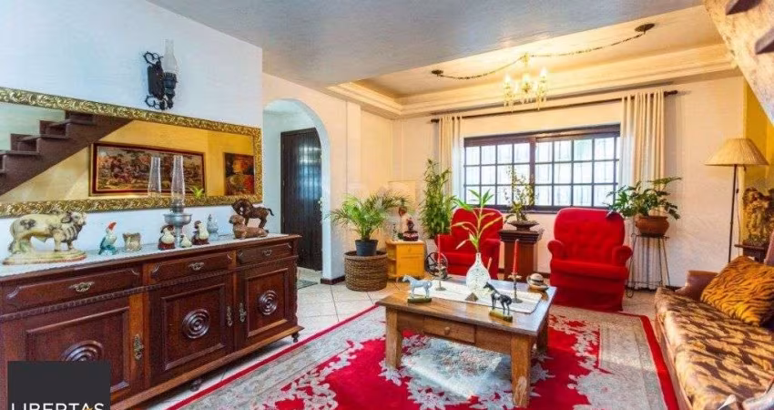 Casa para Venda - 231.27m², 3 dormitórios, sendo 1 suites, 3 vagas - Cristal