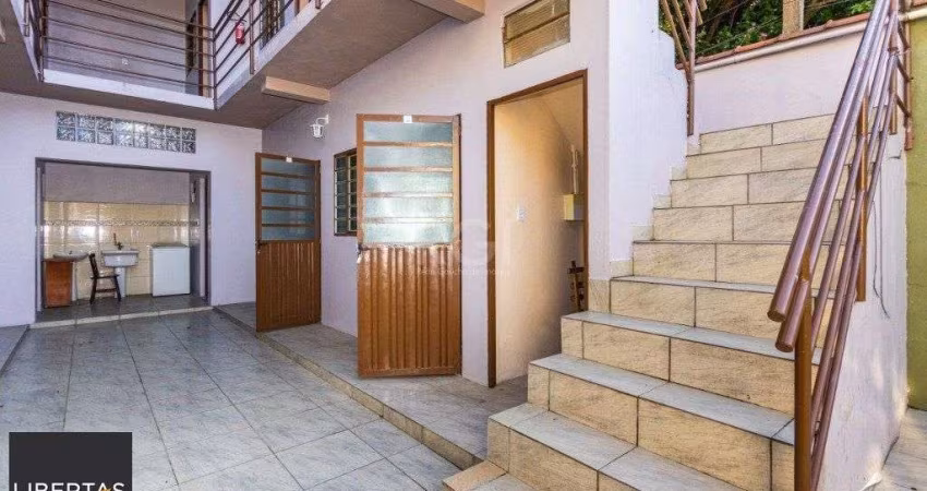 Casa para Venda - 180m², 3 dormitórios, 3 vagas - Partenon