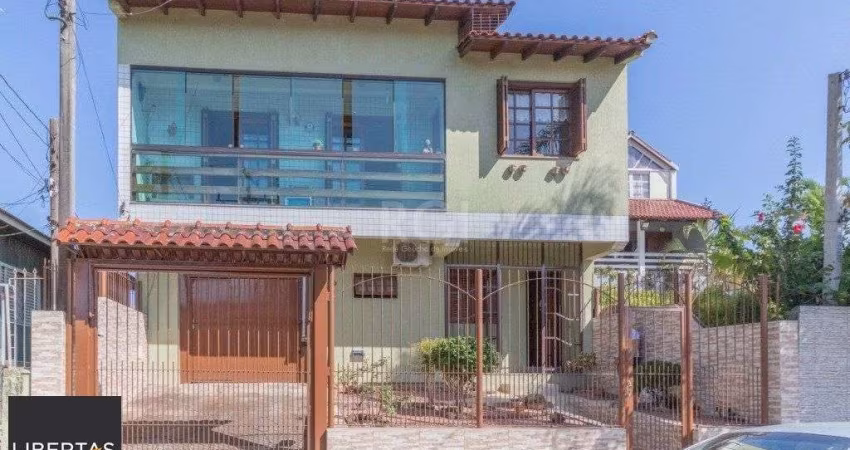 Casa para Venda - 272m², 3 dormitórios, sendo 1 suites, 2 vagas - Sarandi