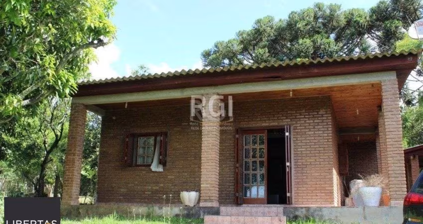 Sítio para Venda - 100m², 3 dormitórios, 9 vagas - Pinheiro