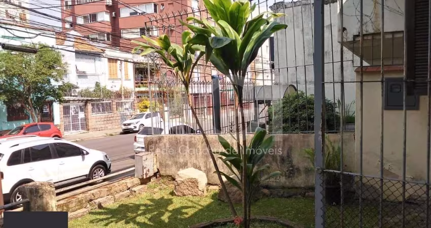 Casa para Venda - 130m², 2 dormitórios, 1 vaga - Cidade Baixa