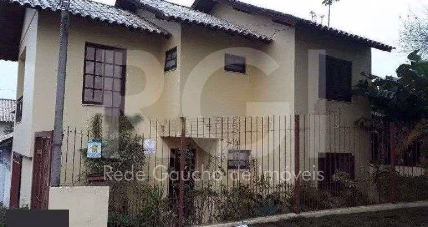 Casa para Venda - 149.47m², 3 dormitórios, sendo 1 suites, 1 vaga - Cavalhada