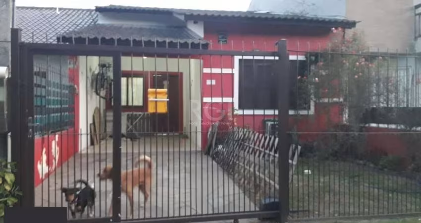 Casa para Venda - 93.06m², 3 dormitórios, sendo 1 suites, 1 vaga - Hípica, Porto