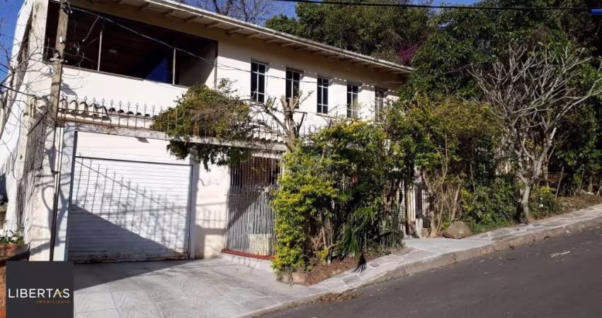 Casa para Venda - 230.45m², 4 dormitórios, sendo 1 suites, 3 vagas - Ponta Gross