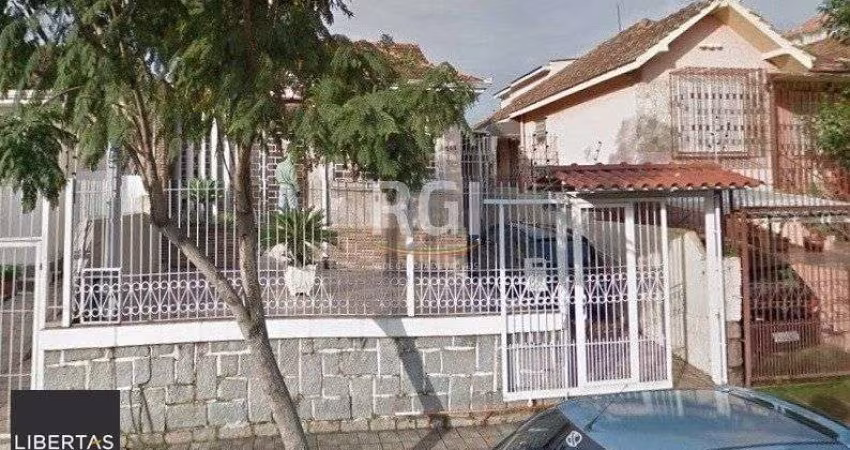 Casa para Venda - 108.41m², 1 dormitório, 2 vagas - Vila João Pessoa