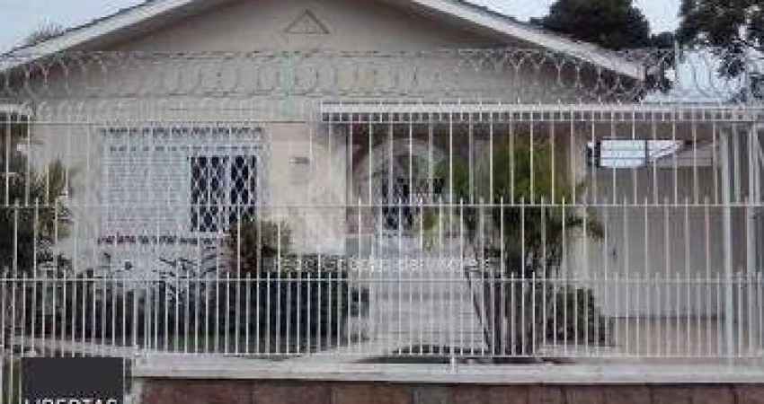Casa para Venda - 184m², 3 dormitórios, sendo 1 suites, 4 vagas - Cristal