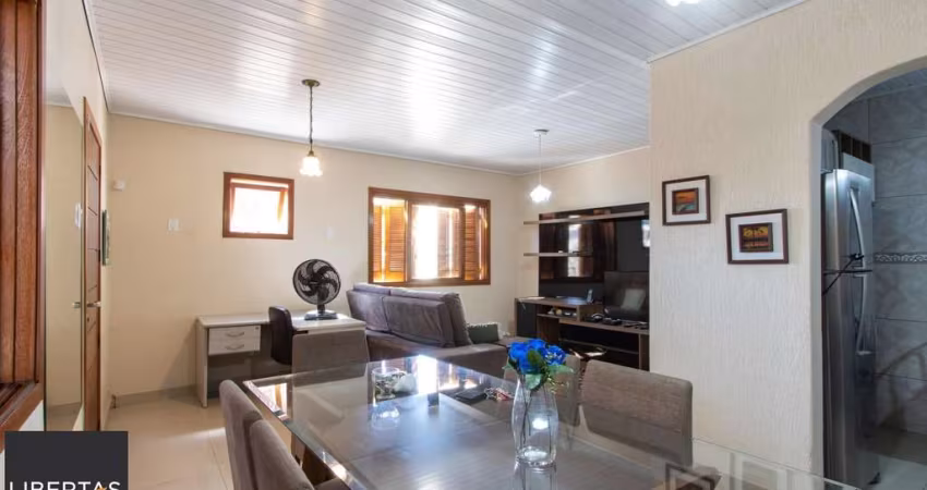Casa para Venda - 150m², 3 dormitórios, 1 vaga - Camaquã