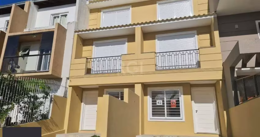 Casa para venda - 133m², 3 dormitórios, sendo 3 suites, 1 vaga - guarujá