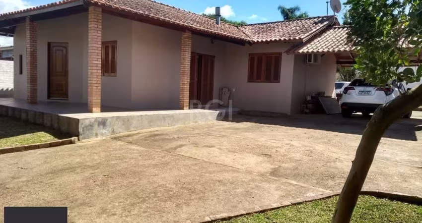 Casa para Venda - 250m², 2 dormitórios, 4 vagas - Lageado