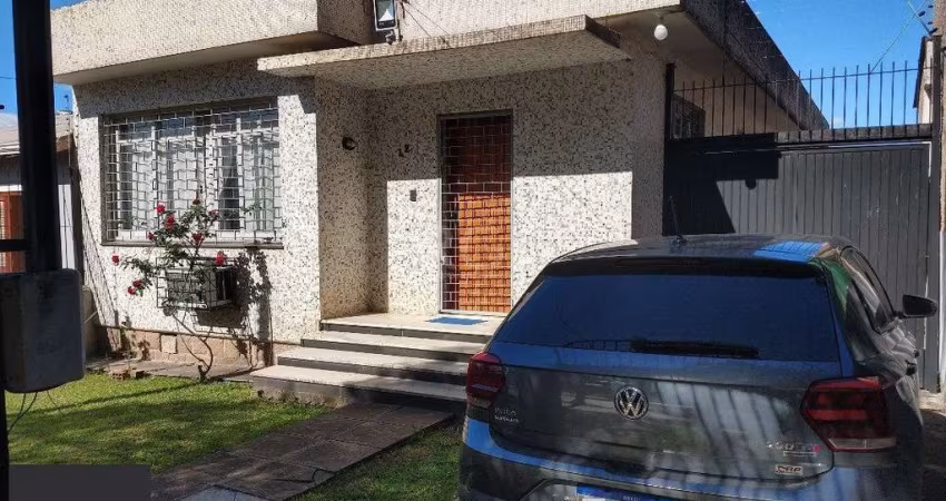 Casa para Venda - 84.96m², 3 dormitórios, 6 vagas - Camaquã