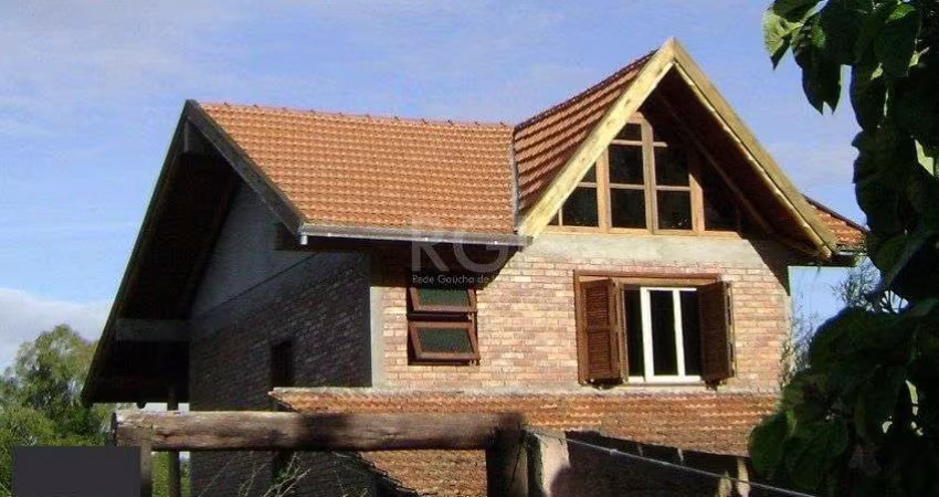 Casa para Venda - 130m², 3 dormitórios, sendo 1 suites, 3 vagas - Hípica