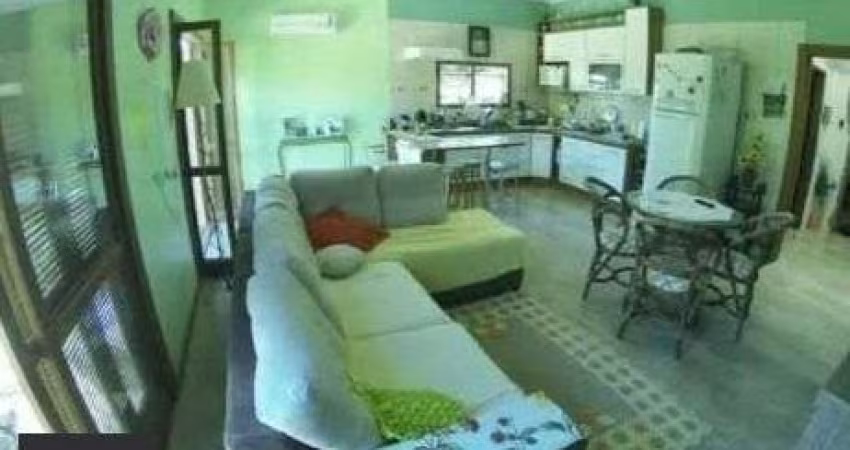 Casa para Venda - 290m², 3 dormitórios, sendo 1 suites, 3 vagas - Vila Nova