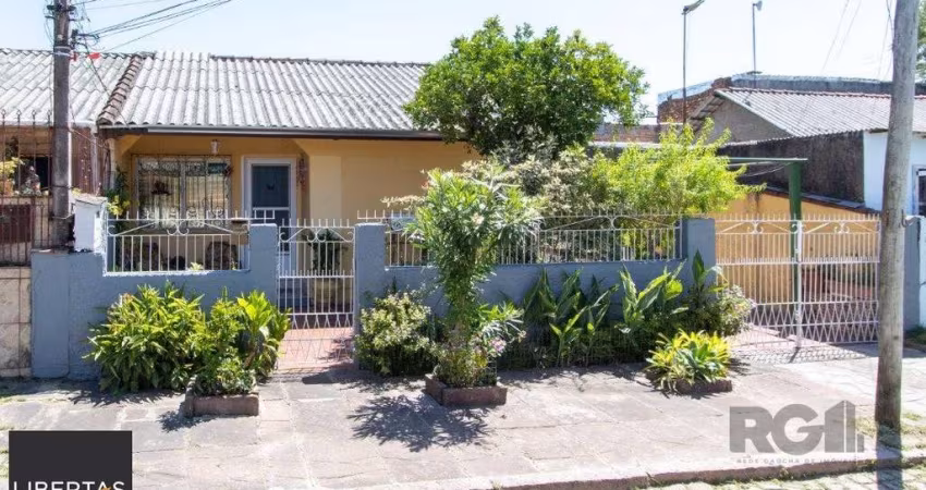Casa no bairro Restinga - Excelente Ponto Comercial