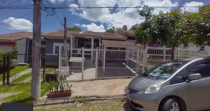 Casa no bairro Hípica - 2 dormitórios