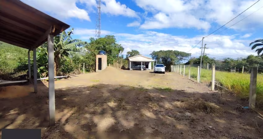 Terreno no bairro Lageado  com 2 casas de 1 dormitório