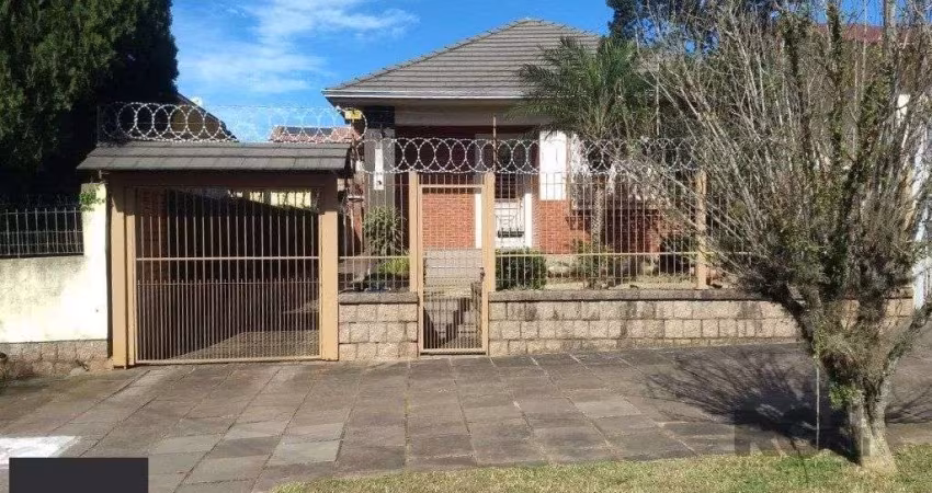 Casa de 168m² - 3 dormitórios, 3 vagas no bairro Nonoai