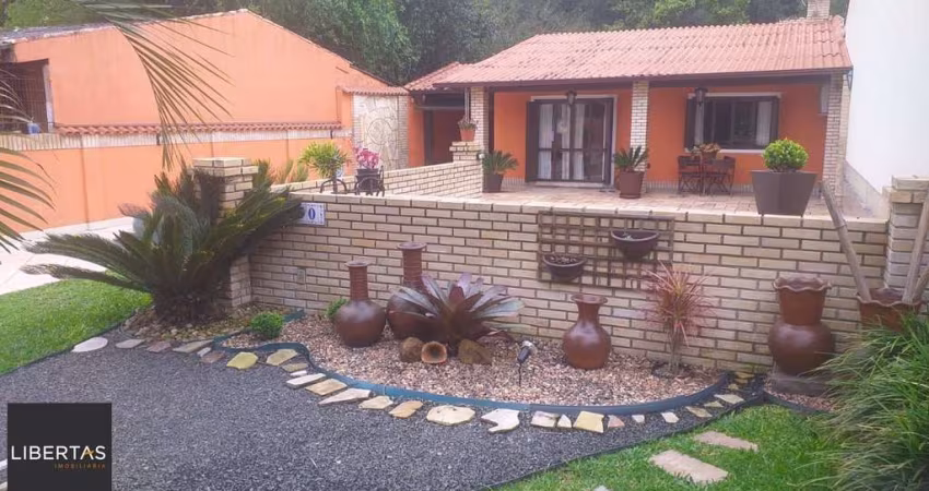 Casa para Venda - 198m², 2 dormitórios, 2 vagas - Belém Novo