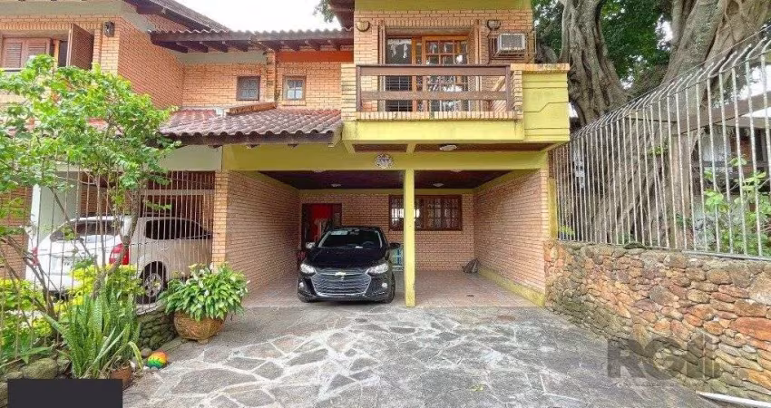 Casa para Venda - 176m², 3 dormitórios, sendo 1 suites, 4 vagas - Jardim Isabel