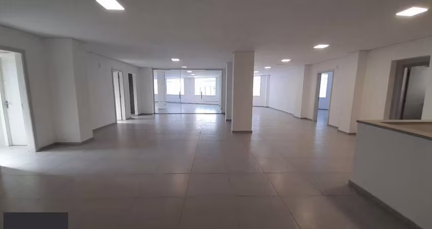 Conjunto comercial reformado com 360m² no bairro Floresta