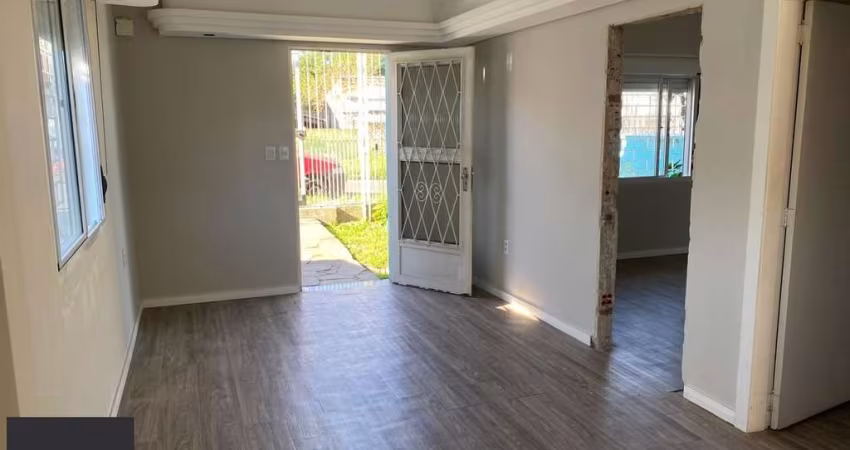 Casa de 2 dormitórios no bairro Santa Tereza