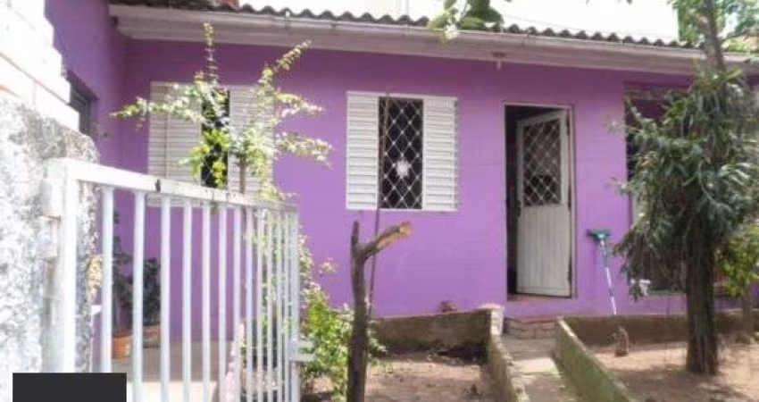 Casa para Venda - 150m², 3 dormitórios, 2 vagas - Chácara Das Pedras