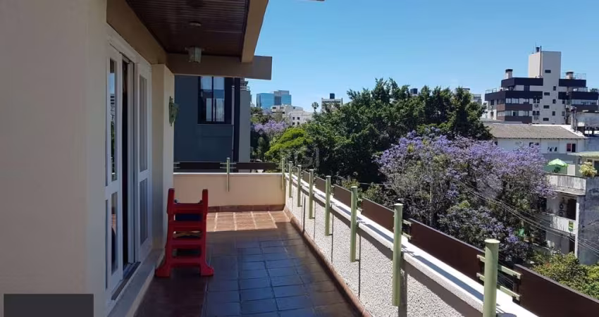 Cobertura de 2 dormitórios no bairro Petropolis