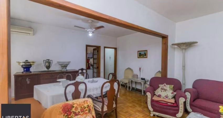 Casa com 3 dormitórios no Bairro Auxiliadora