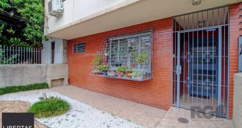 Apartamento no petrópolis de 2 dormitórios e dependência