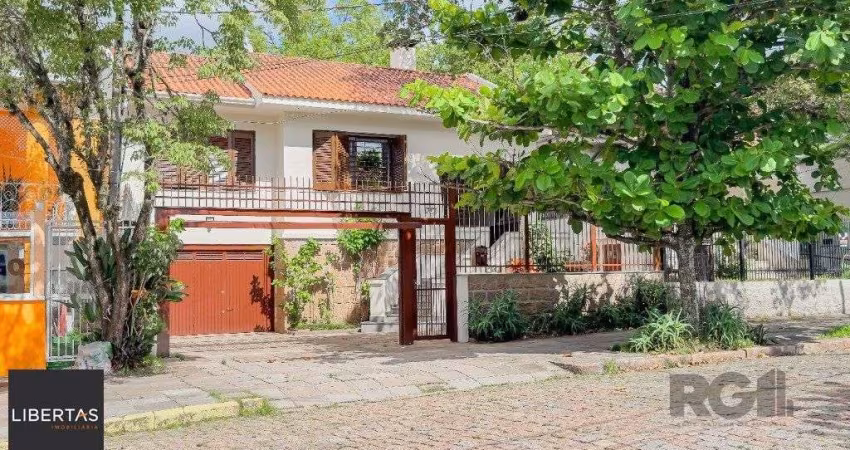 Casa com 3 Quartos e 2 vagas à venda, 344 m² por R$ 2.995.000,00