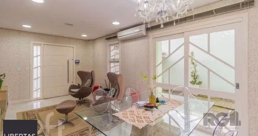 Casa 4 dormitórios à venda Cristal Porto Alegre/RS